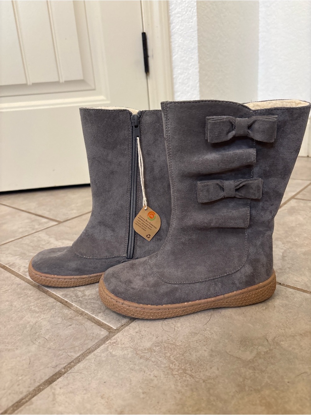 Livie & Luca Bobbie Boot Gray Sustainable Suede Boots Girls Size 12 NWT